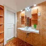 Classic Charm 2br Cornertub Smarttv Budapeste