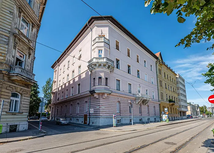 Classic Charm 2br Cornertub Smarttv Apartament Budapesta