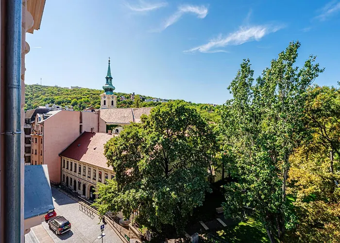 Classic Charm 2br Cornertub Smarttv *