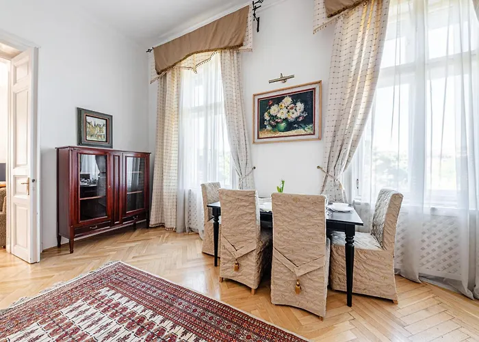 Classic Charm 2br Cornertub Smarttv Apartament