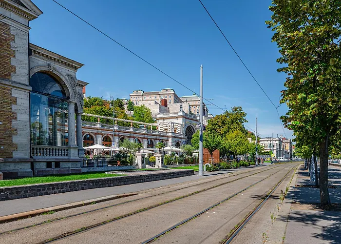 Apartament Classic Charm 2br Cornertub Smarttv Budapesta