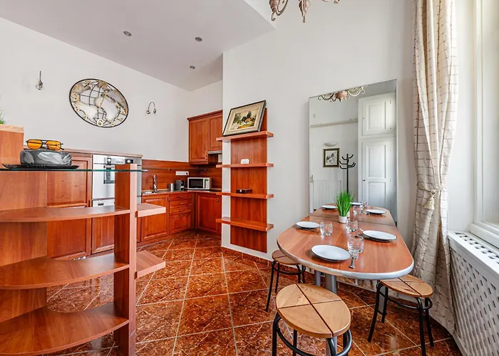 Classic Charm 2br Cornertub Smarttv Apartament *