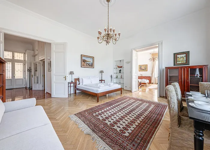 Classic Charm 2br Cornertub Smarttv Apartament