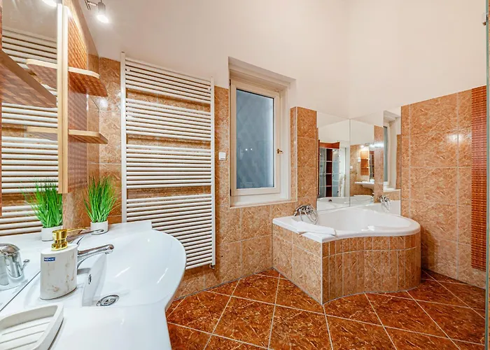 Apartament Classic Charm 2br Cornertub Smarttv Budapesta