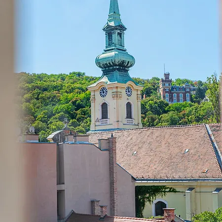 Classic Charm 2br Cornertub Smarttv *