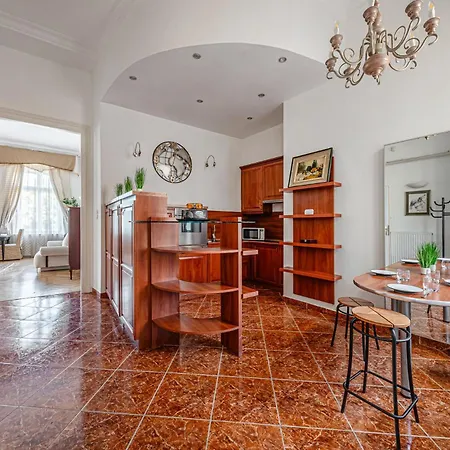 公寓 Classic Charm 2br Cornertub Smarttv *